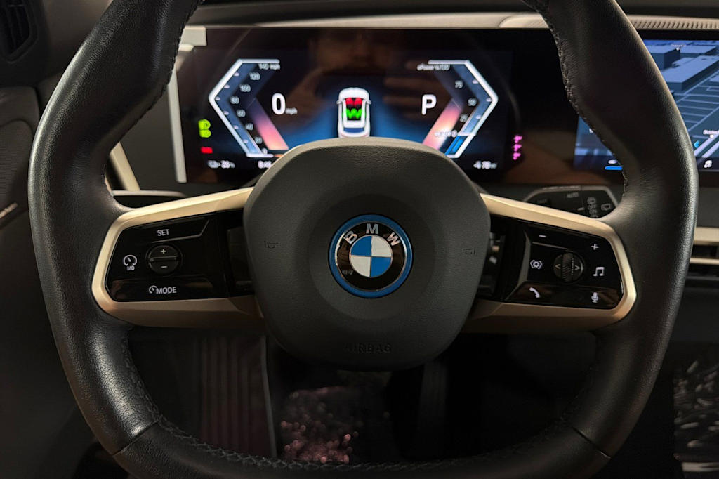 Thumbnail: 2024 BMW iX - 27