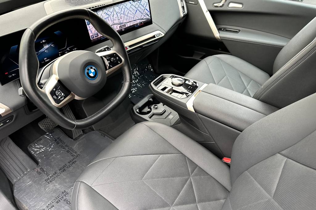 Thumbnail: 2022 BMW iX - 9