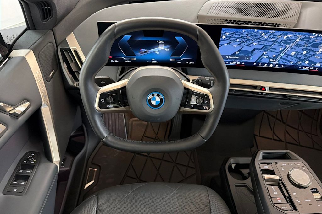 Thumbnail: 2024 BMW iX - 11