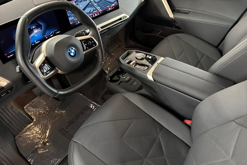Thumbnail: 2024 BMW iX - 10