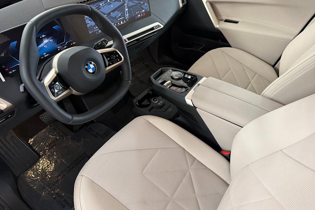 Thumbnail: 2026 BMW iX - 9