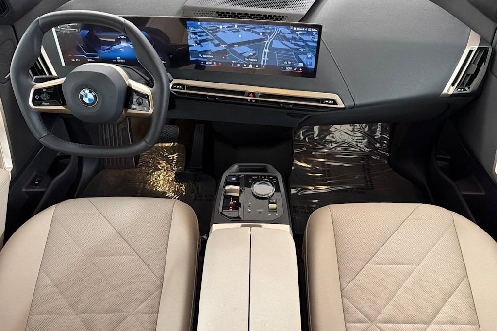 Thumbnail: 2026 BMW iX - 2