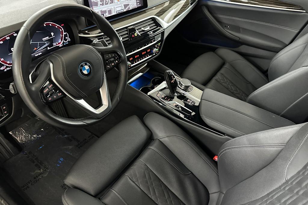 Thumbnail: 2023 BMW 5 Series - 8