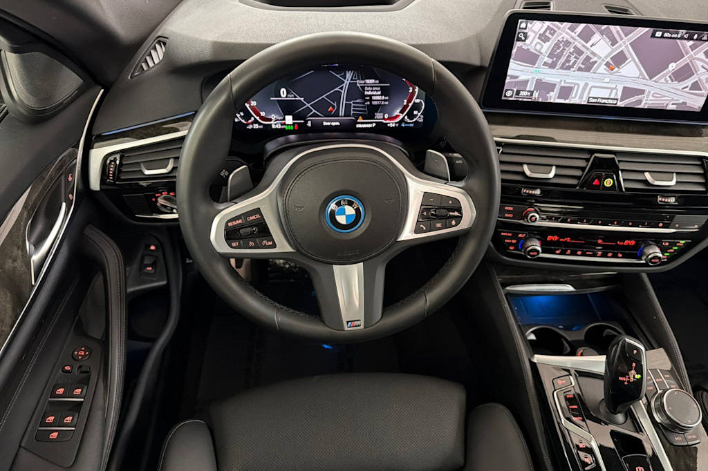 Thumbnail: 2023 BMW 5 Series - 11