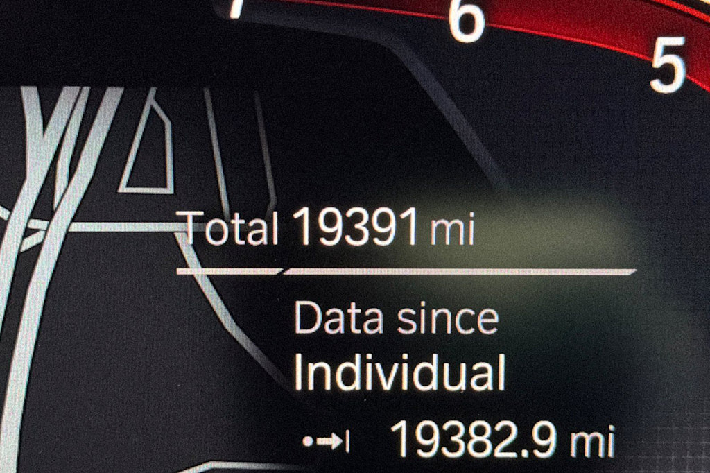 Thumbnail: 2023 BMW 5 Series - 27