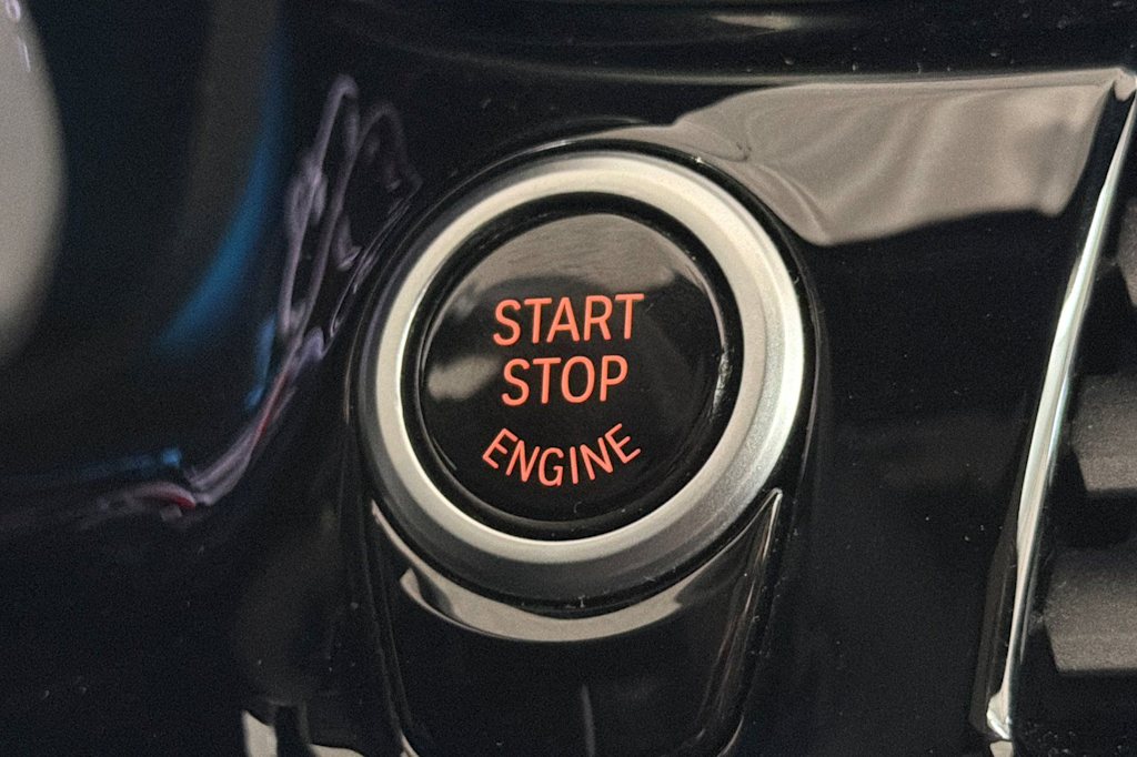 Thumbnail: 2023 BMW 5 Series - 25