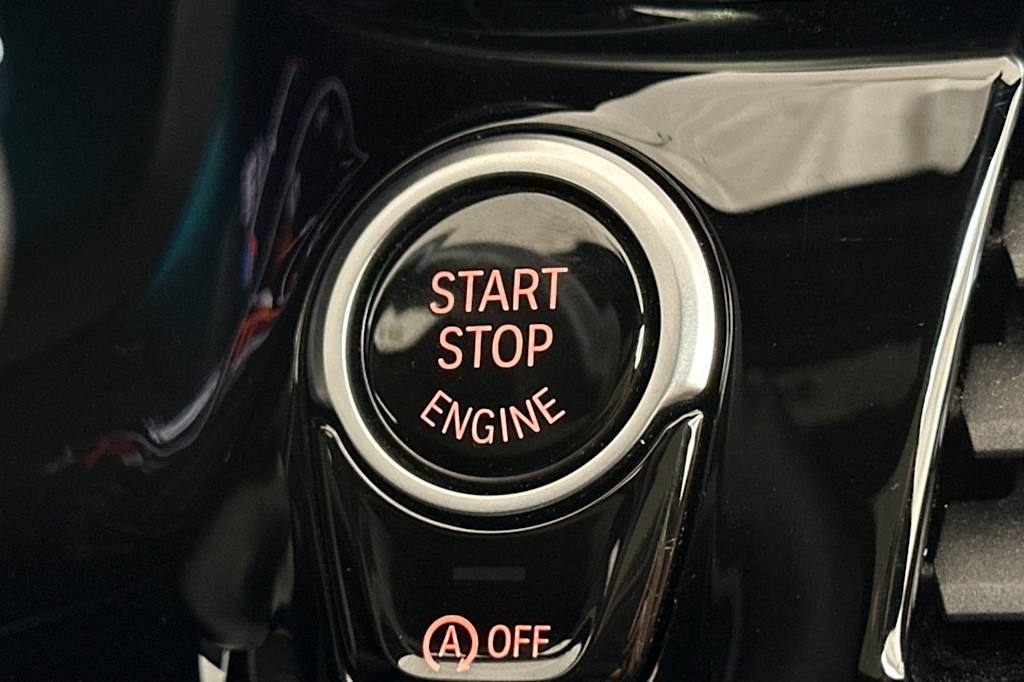 2023 BMW 5 Series 550i 24