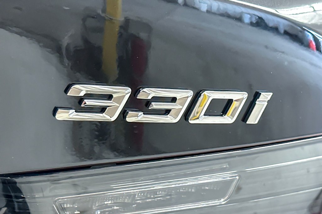 Thumbnail: 2026 BMW 3 Series - 26