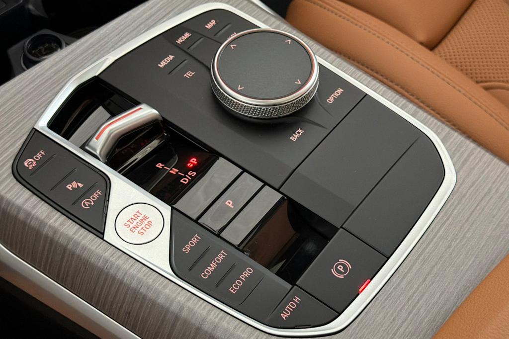 Thumbnail: 2026 BMW 3 Series - 14