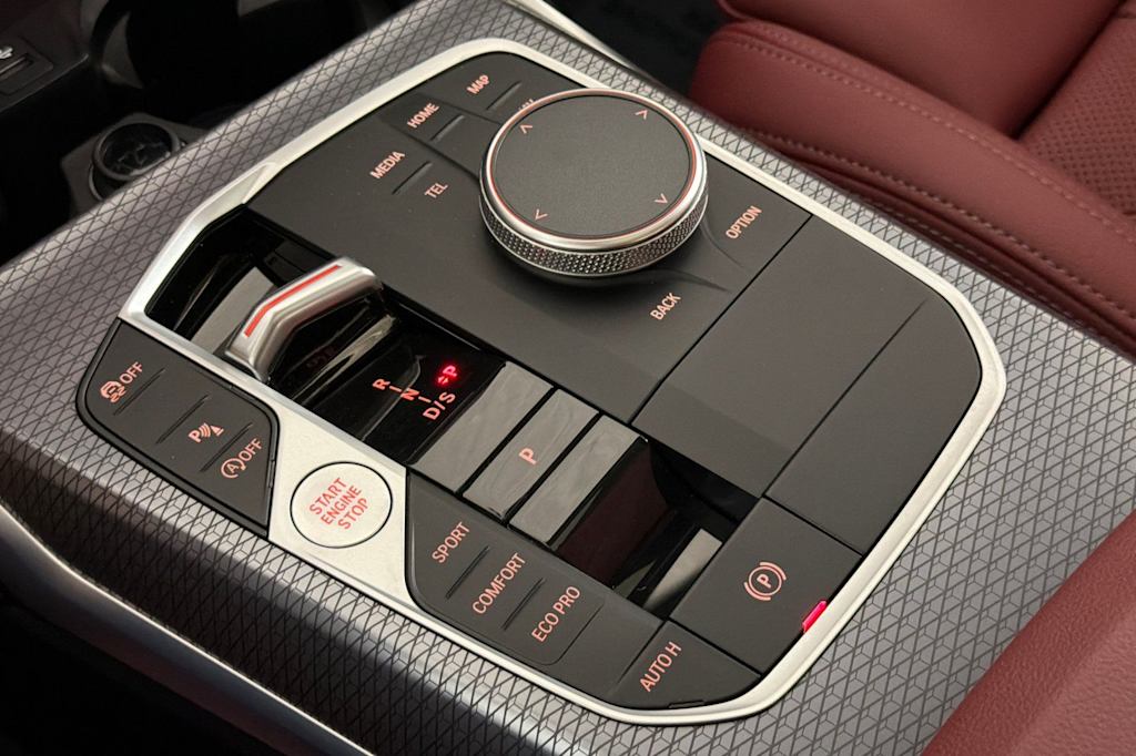 Thumbnail: 2026 BMW 3 Series - 14