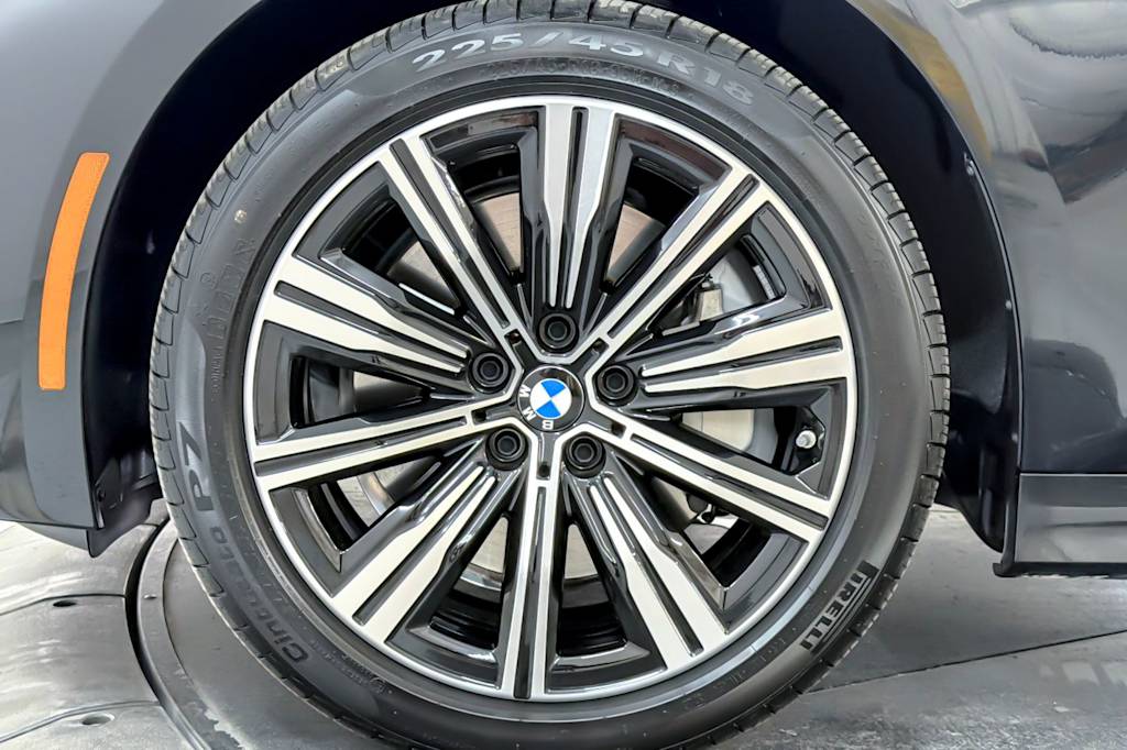 Thumbnail: 2026 BMW 3 Series - 8