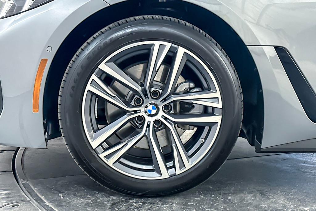 Thumbnail: 2025 BMW 4 Series - 8