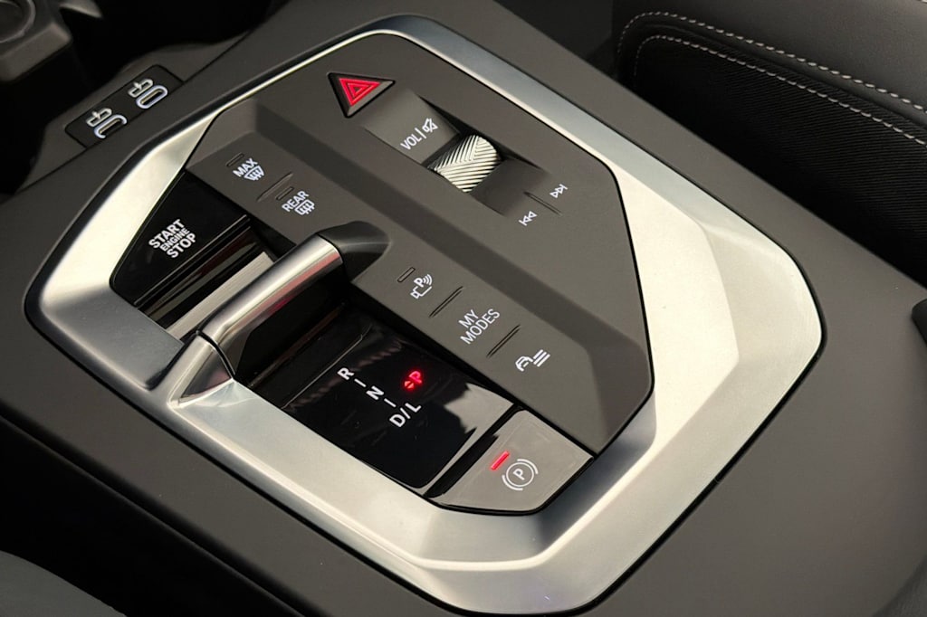 Thumbnail: 2025 BMW 2 Series - 14