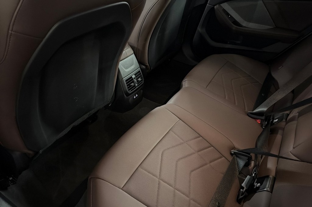 Thumbnail: 2025 BMW 2 Series - 11