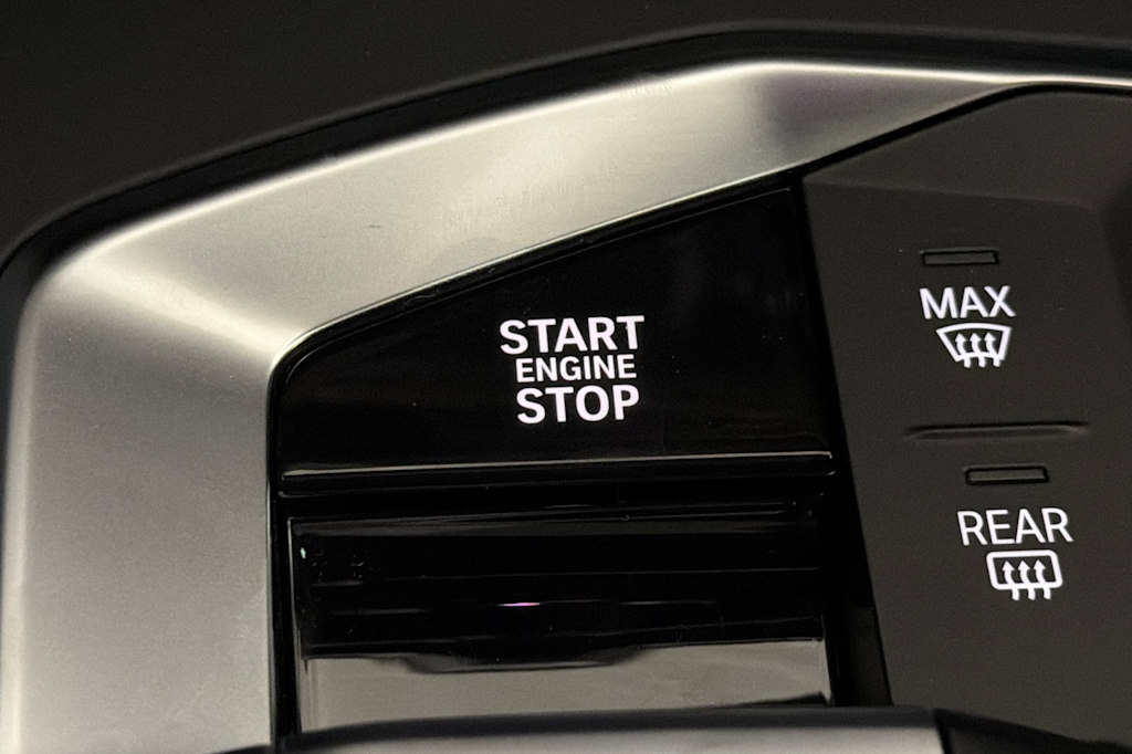 Thumbnail: 2025 BMW 2 Series - 25