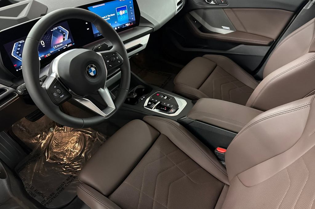 Thumbnail: 2025 BMW 2 Series - 10