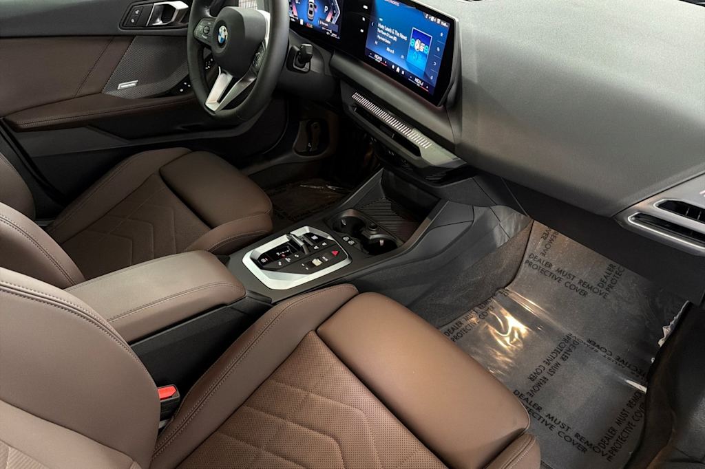 Thumbnail: 2025 BMW 2 Series - 12