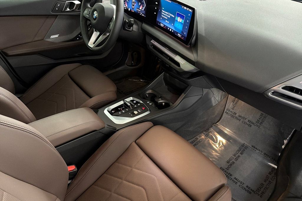 Thumbnail: 2025 BMW 2 Series - 12