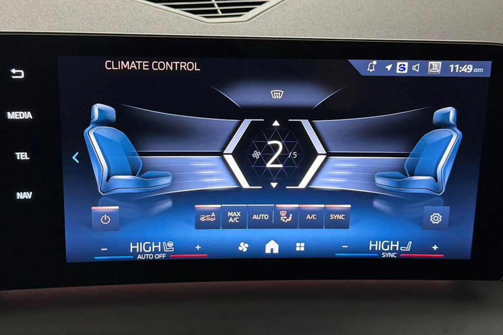 Thumbnail: 2025 BMW 2 Series - 24