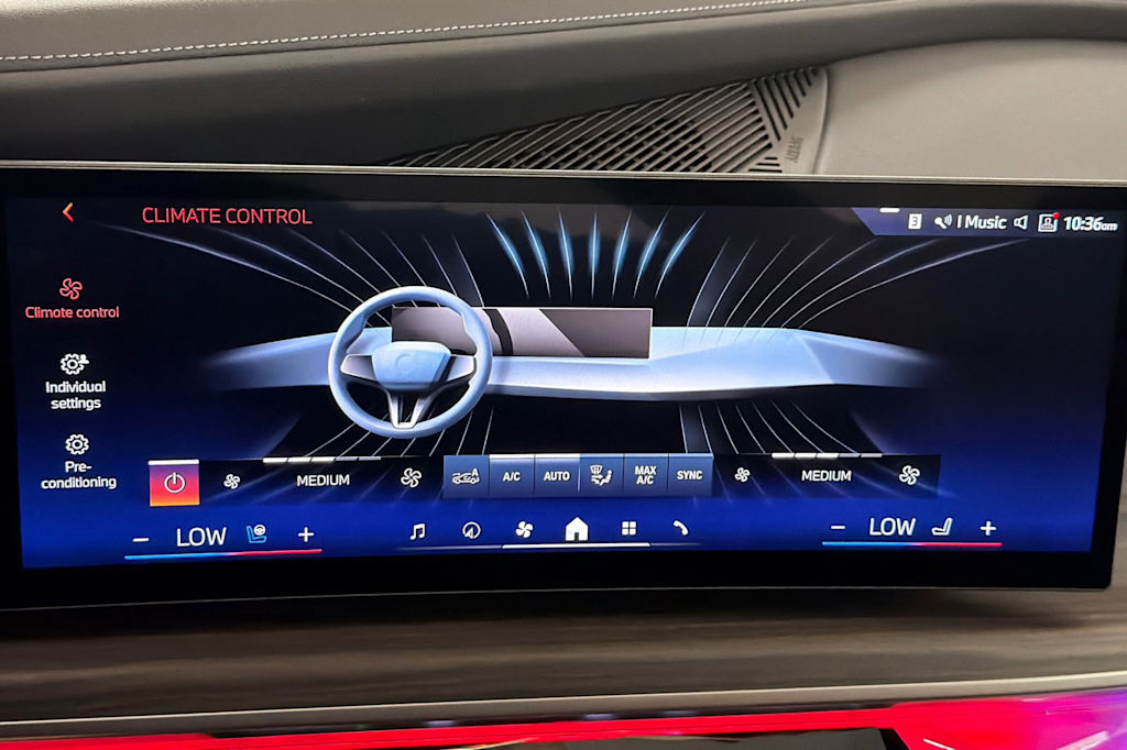 Thumbnail: 2025 BMW 7 Series - 7