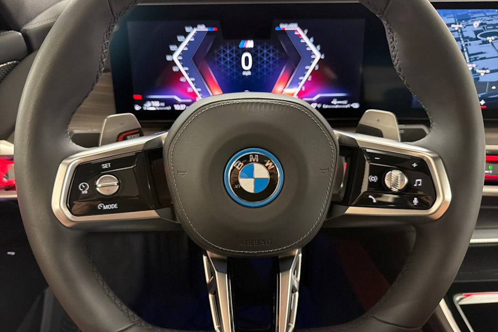 Thumbnail: 2025 BMW 7 Series - 26