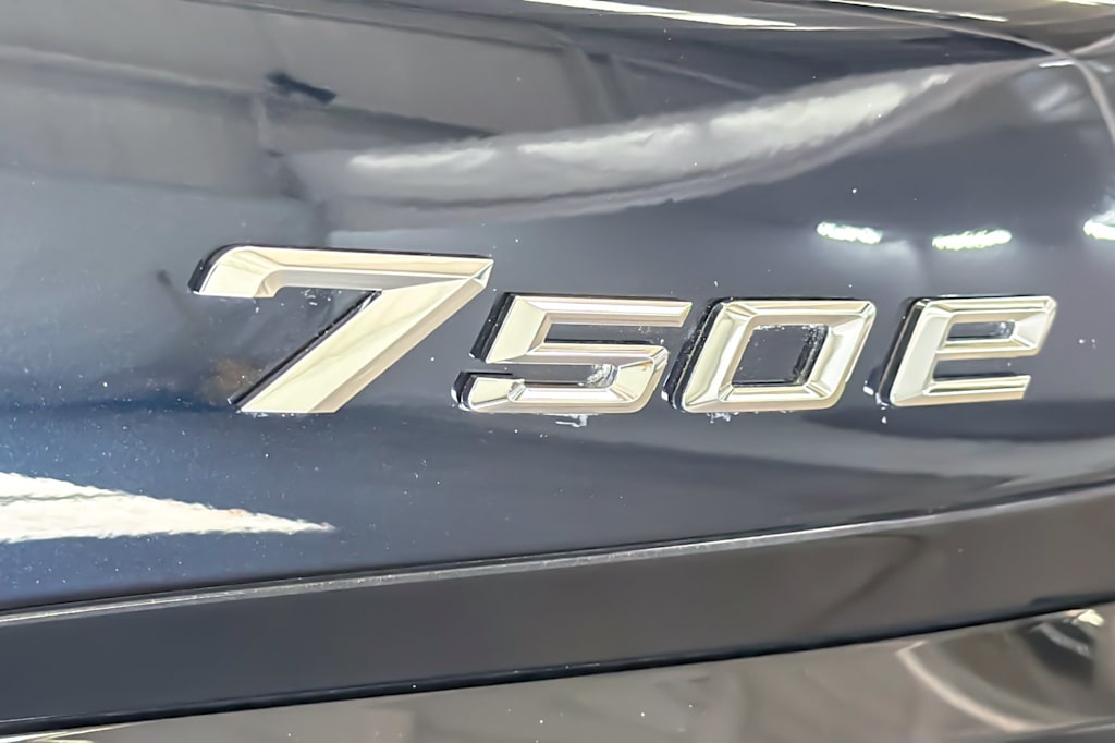 Thumbnail: 2025 BMW 7 Series - 28