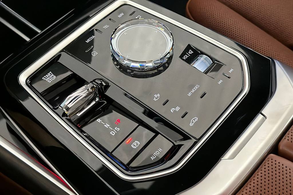 Thumbnail: 2025 BMW 7 Series - 14