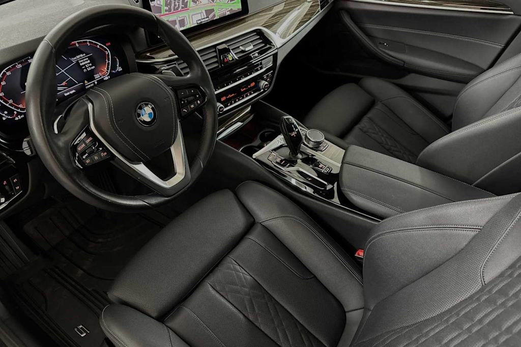 2022 BMW 5 Series 530i 9