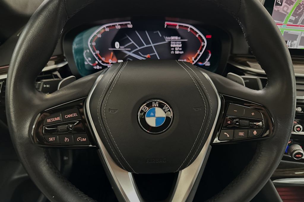 2022 BMW 5 Series 530i 27