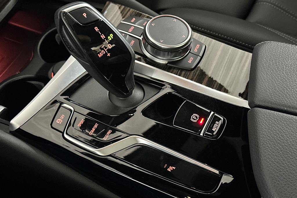 Thumbnail: 2023 BMW 5 Series - 13