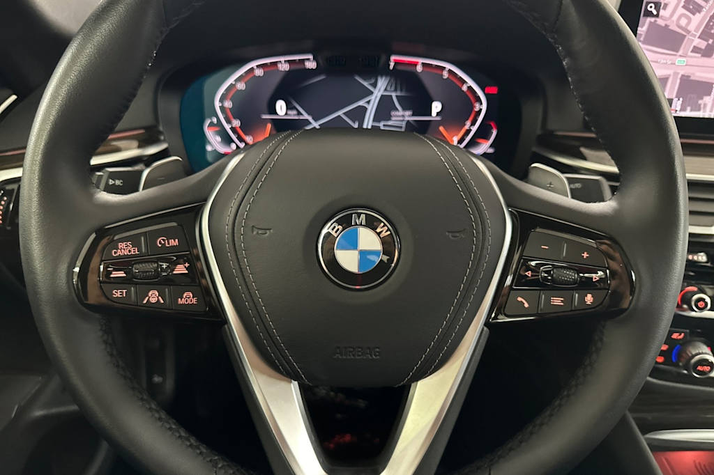 Thumbnail: 2023 BMW 5 Series - 26