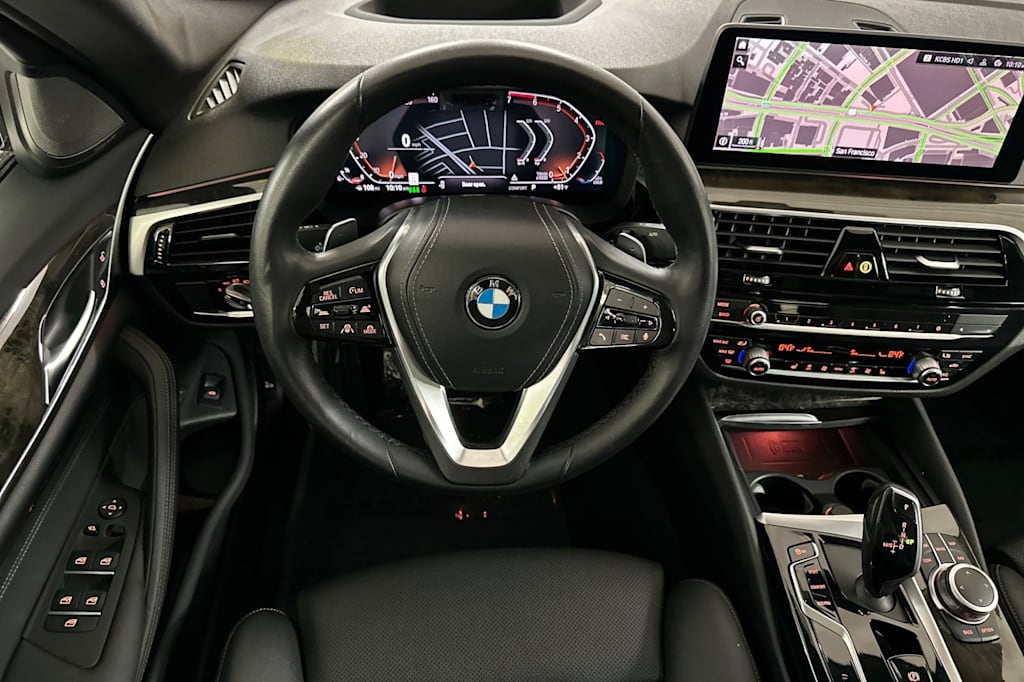 2022 BMW 5 Series 530i 11