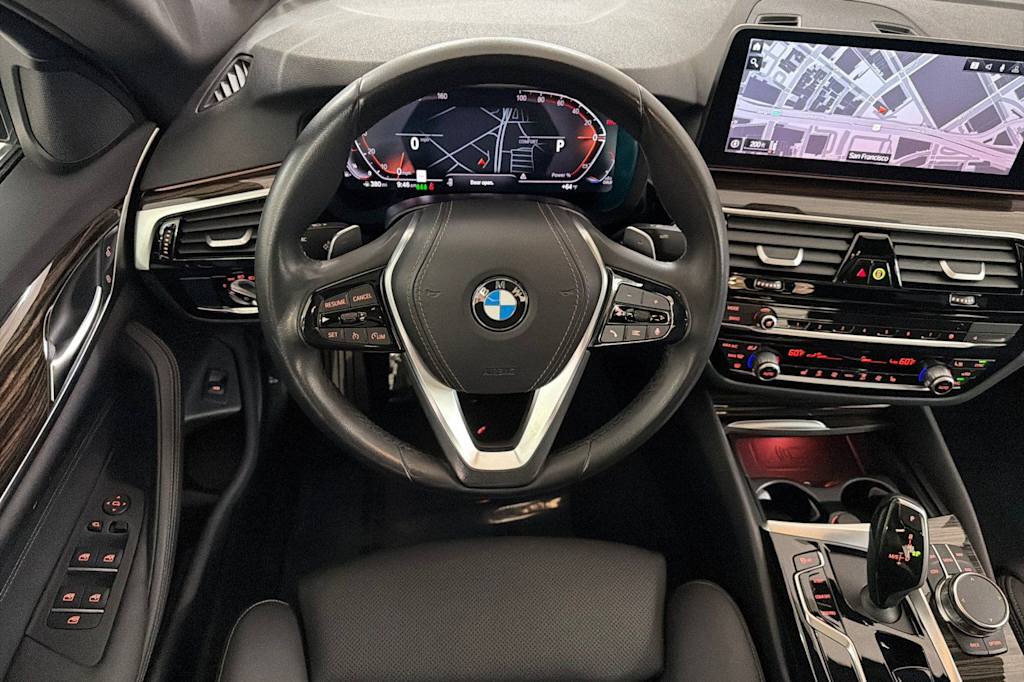 Thumbnail: 2023 BMW 5 Series - 11