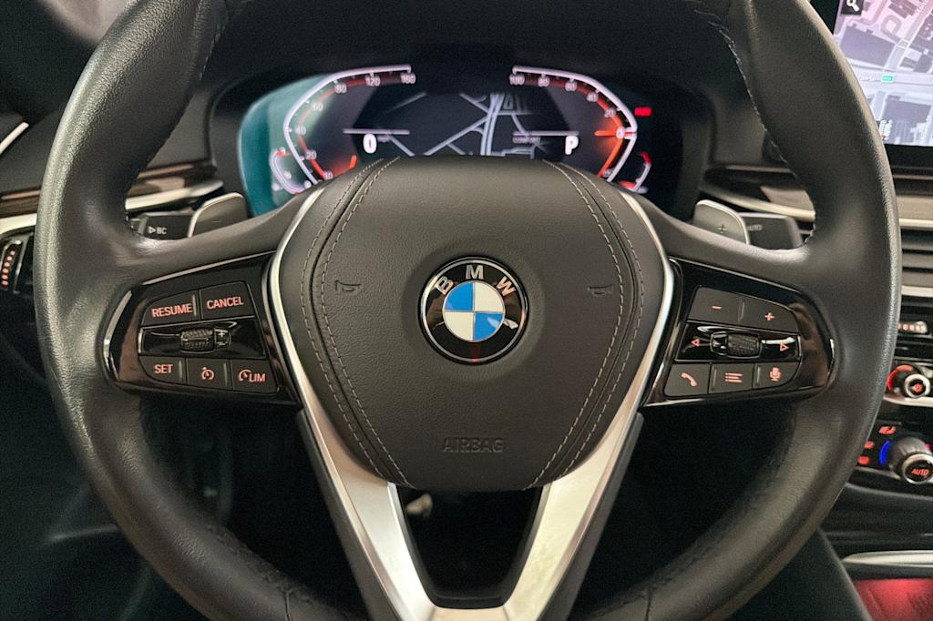 Thumbnail: 2023 BMW 5 Series - 27