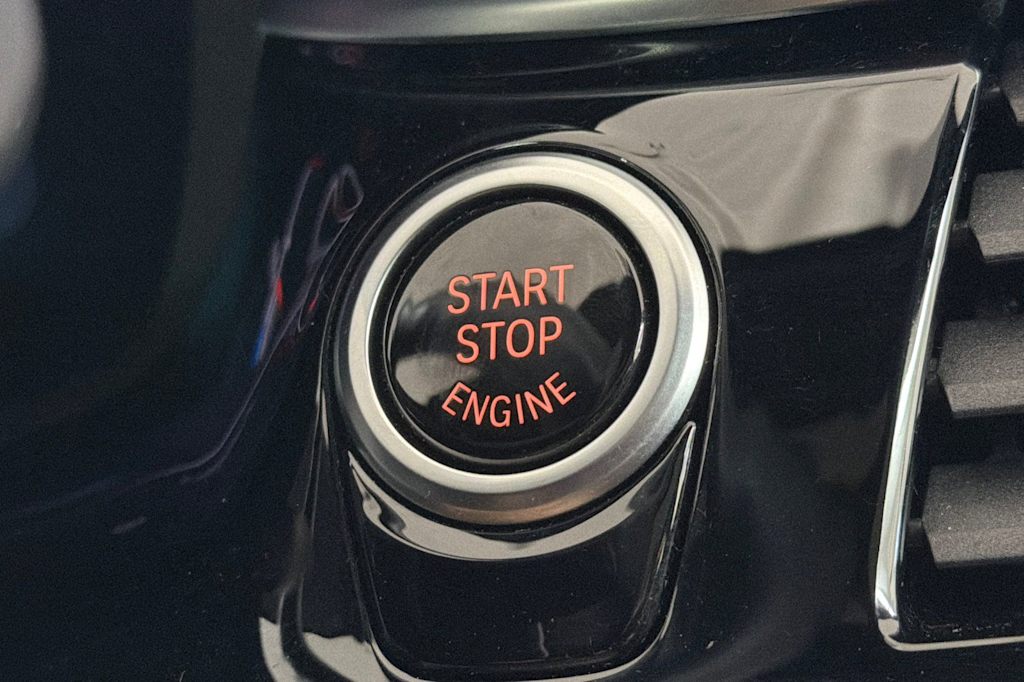 Thumbnail: 2023 BMW 5 Series - 26