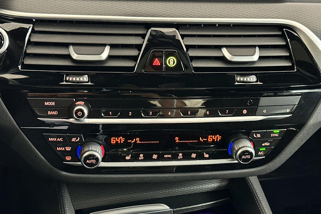 2023 BMW 5 Series 540i 24