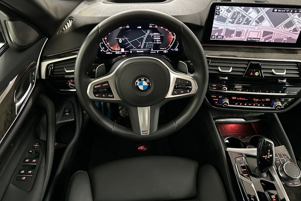 Thumbnail: 2023 BMW 5 Series - 10