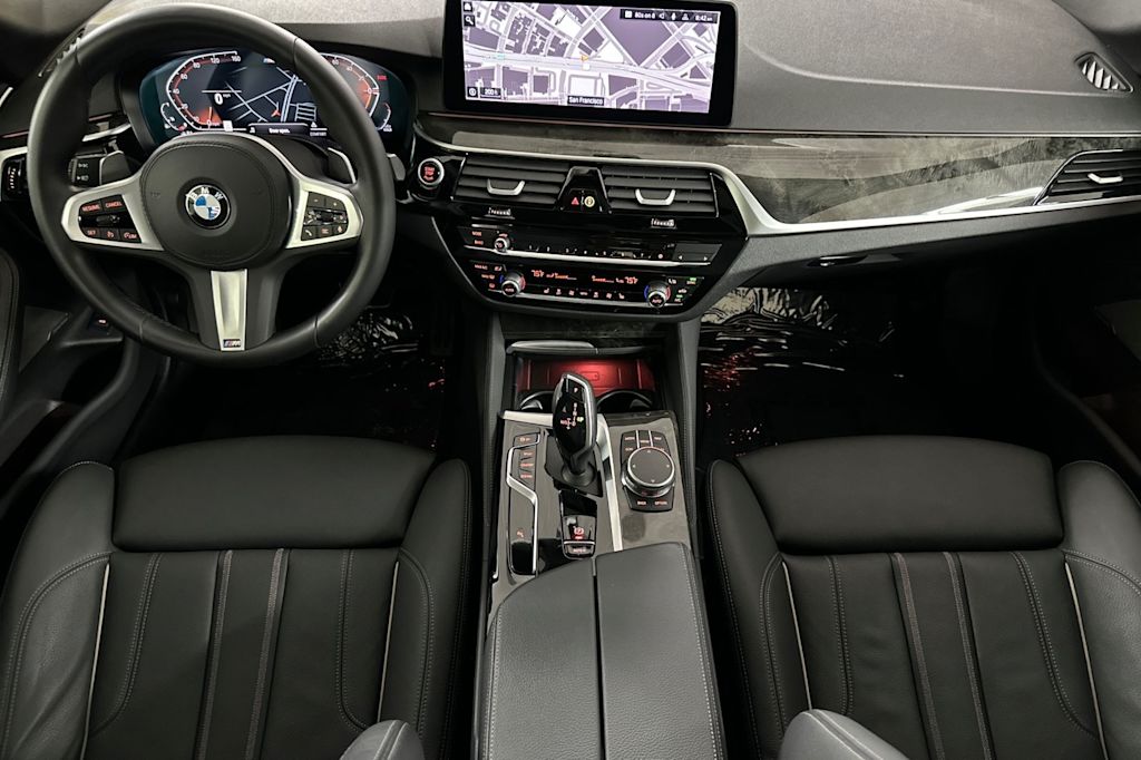 Thumbnail: 2023 BMW 5 Series - 2