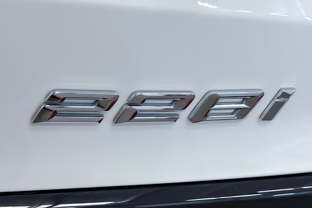 Thumbnail: 2023 BMW 2 Series - 7