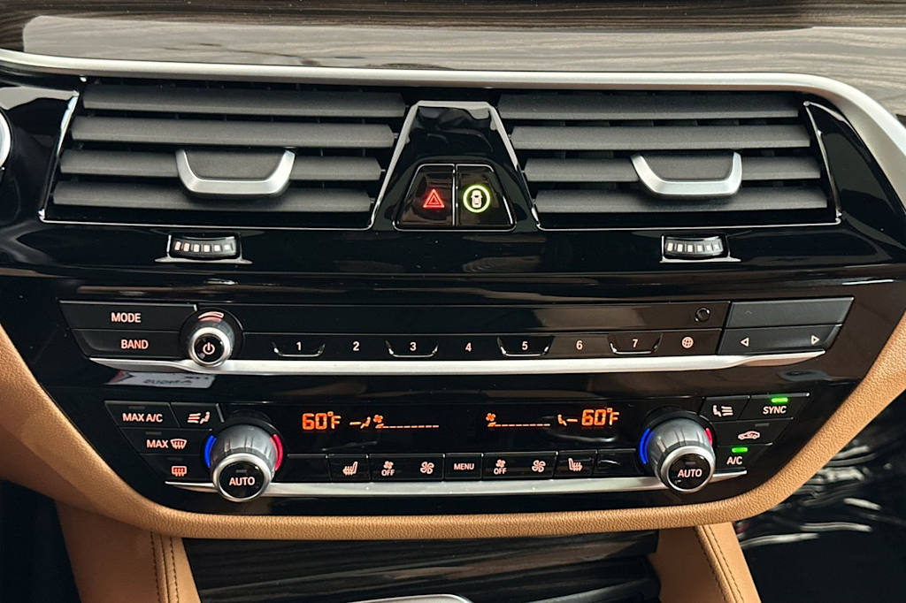 2023 BMW 5 Series 540i 24