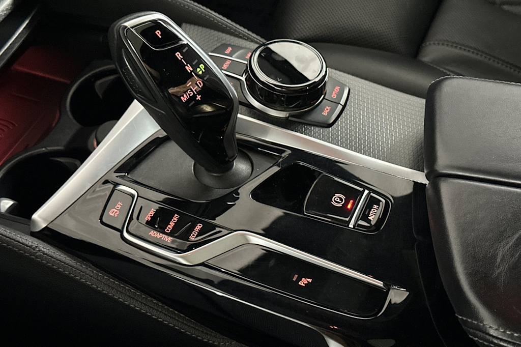 Thumbnail: 2023 BMW 5 Series - 13