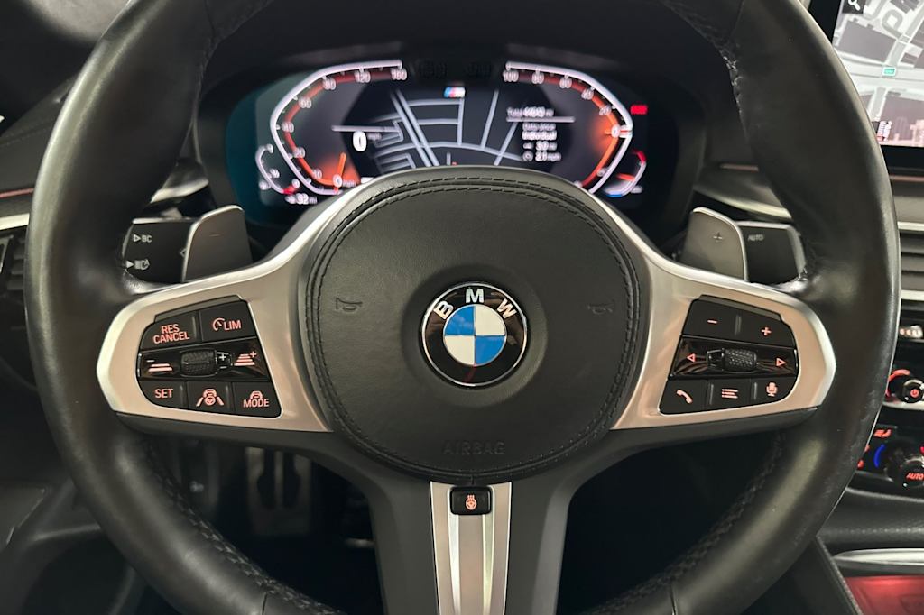 Thumbnail: 2023 BMW 5 Series - 25