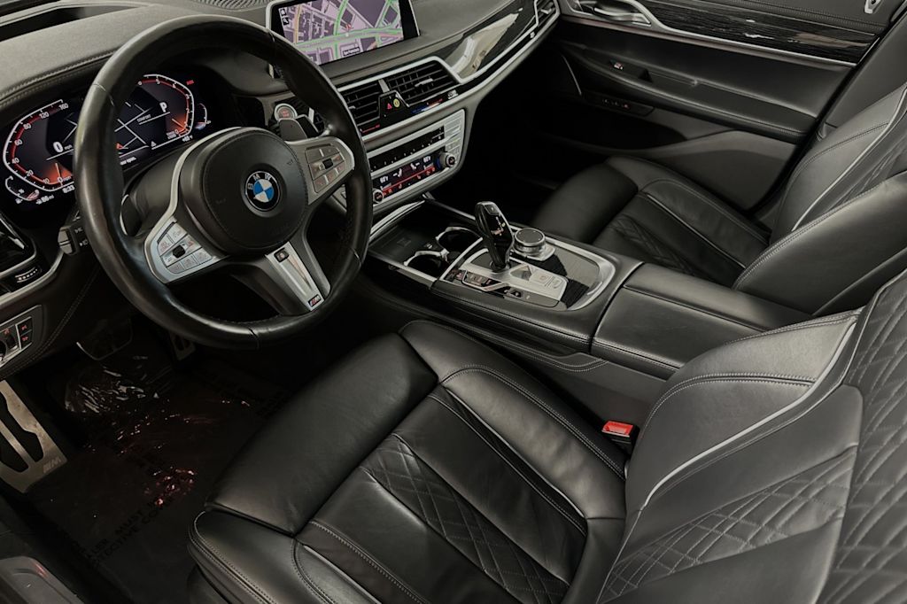 2021 BMW 7 Series 750i 8