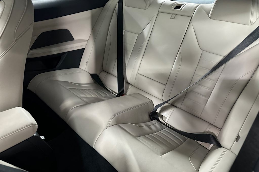 Thumbnail: 2025 BMW 4 Series - 10