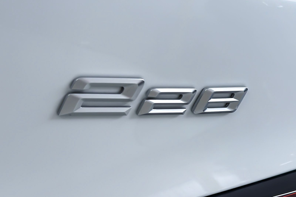 Thumbnail: 2026 BMW 2 Series - 7