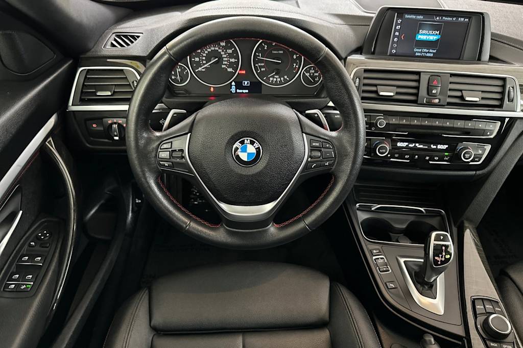 Thumbnail: 2018 BMW 3 Series - 11