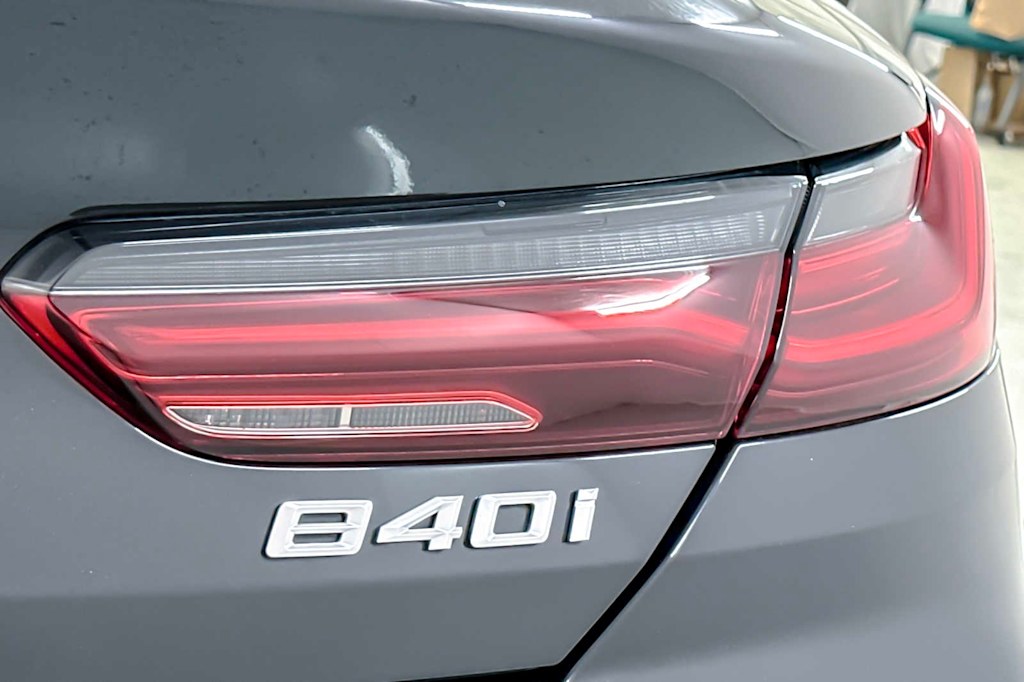 2022 BMW 8 Series 840i 27