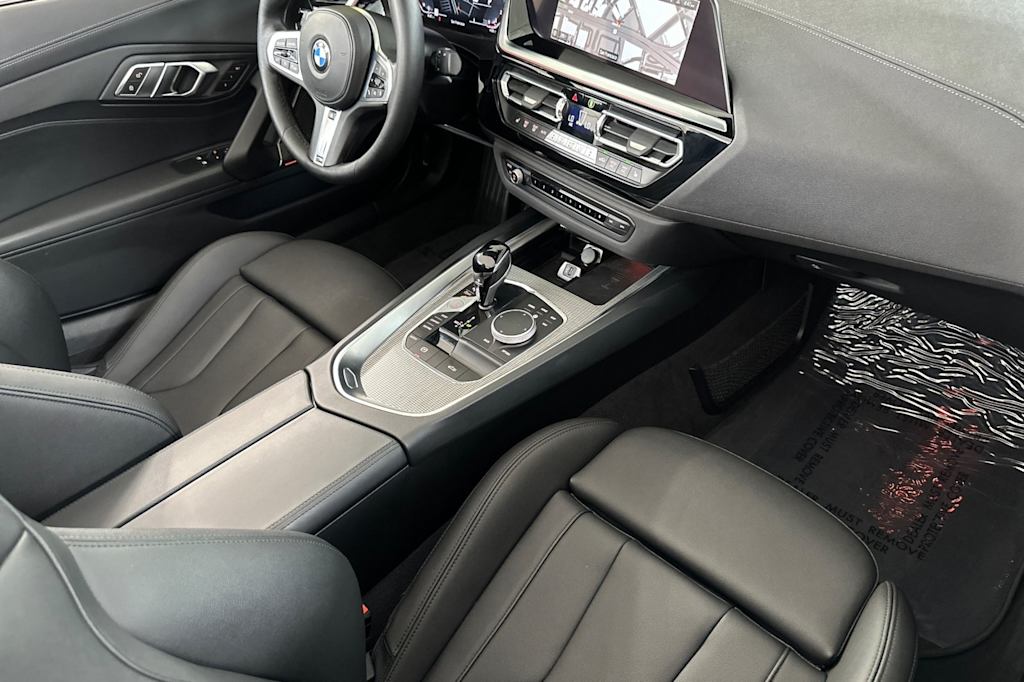 Thumbnail: 2023 BMW Z4 - 11