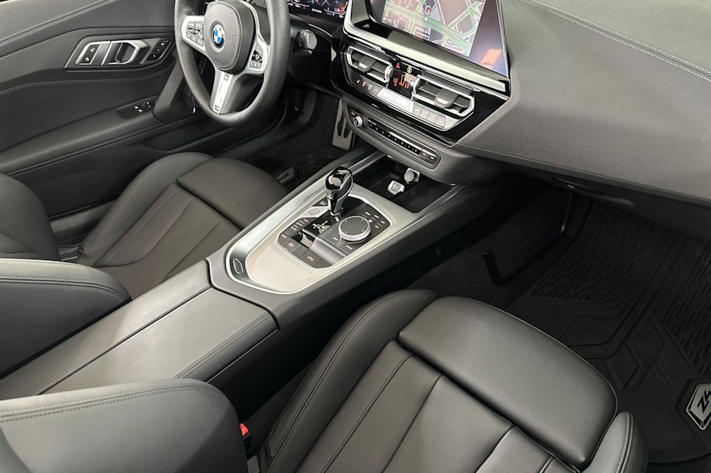 Thumbnail: 2022 BMW Z4 - 11
