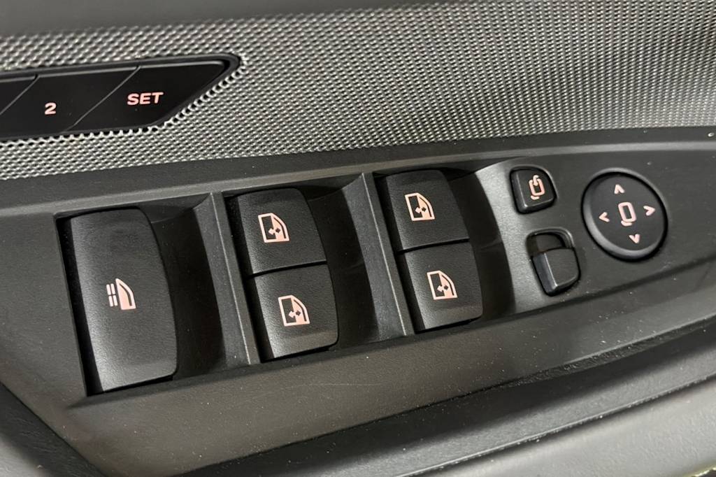 Thumbnail: 2023 BMW M4 - 19